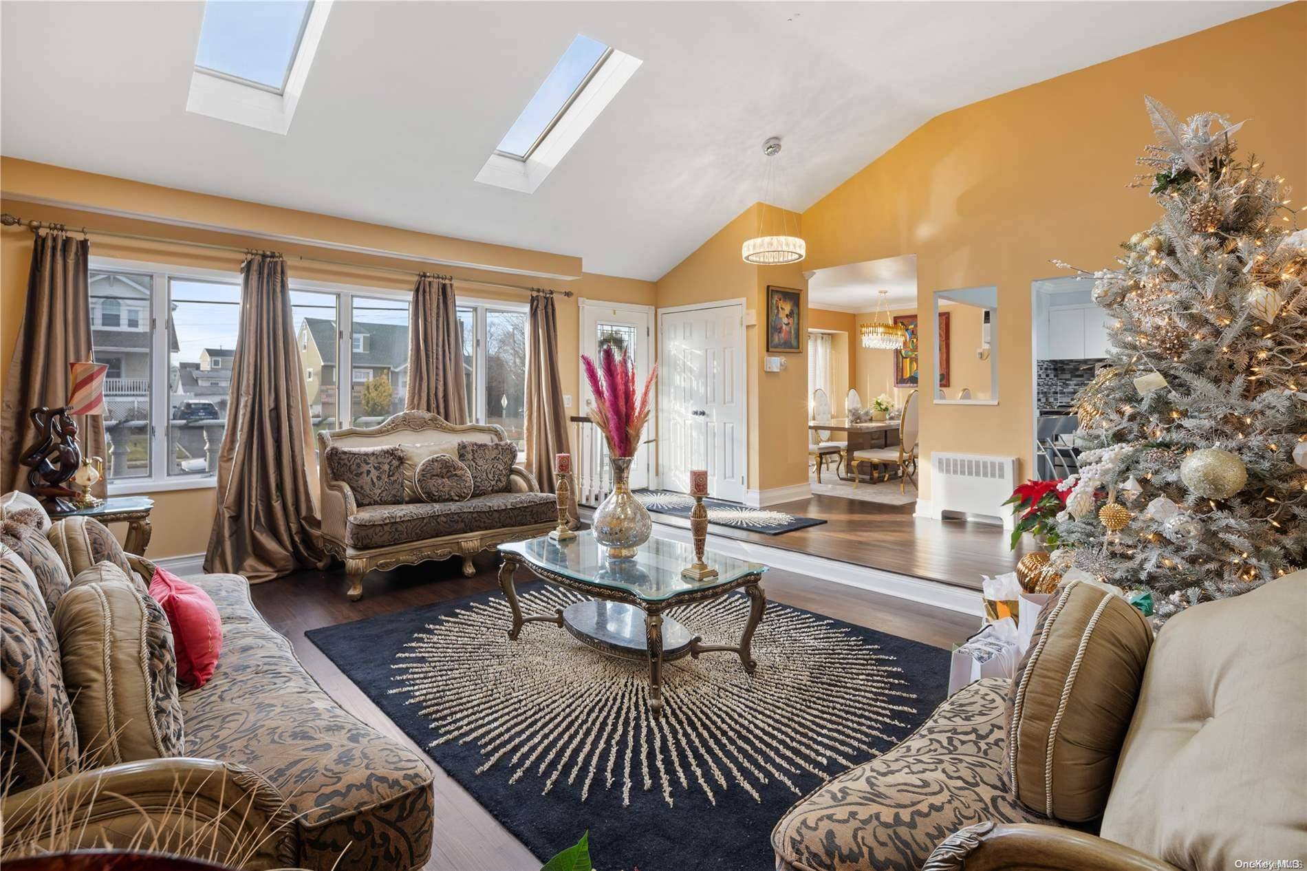 Freeport, NY 11520,453 S Long Beach AVE