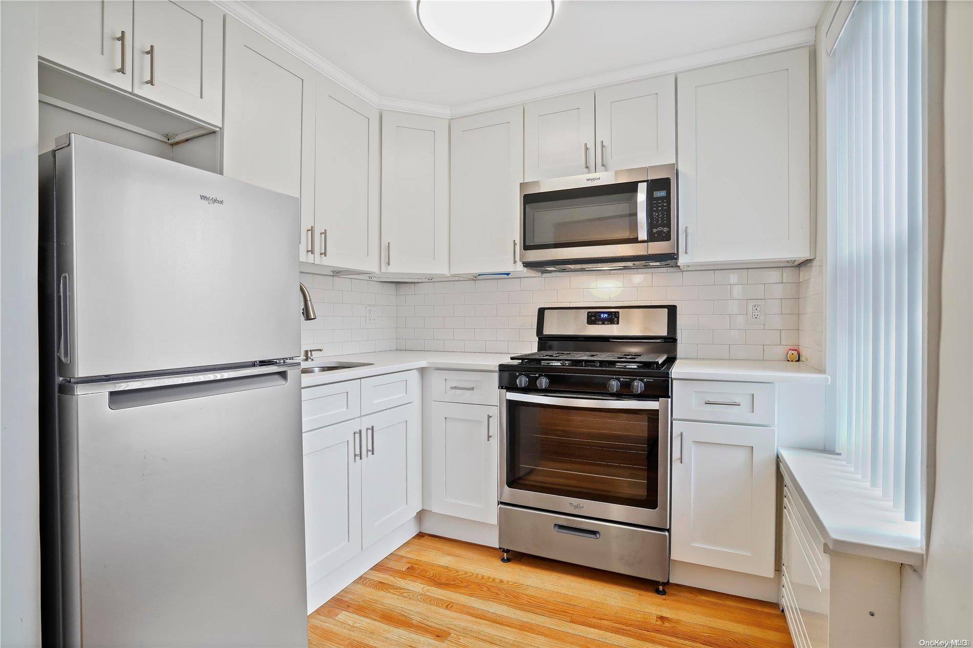 Howard Beach, NY 11414,84-29 155th AVE #2N