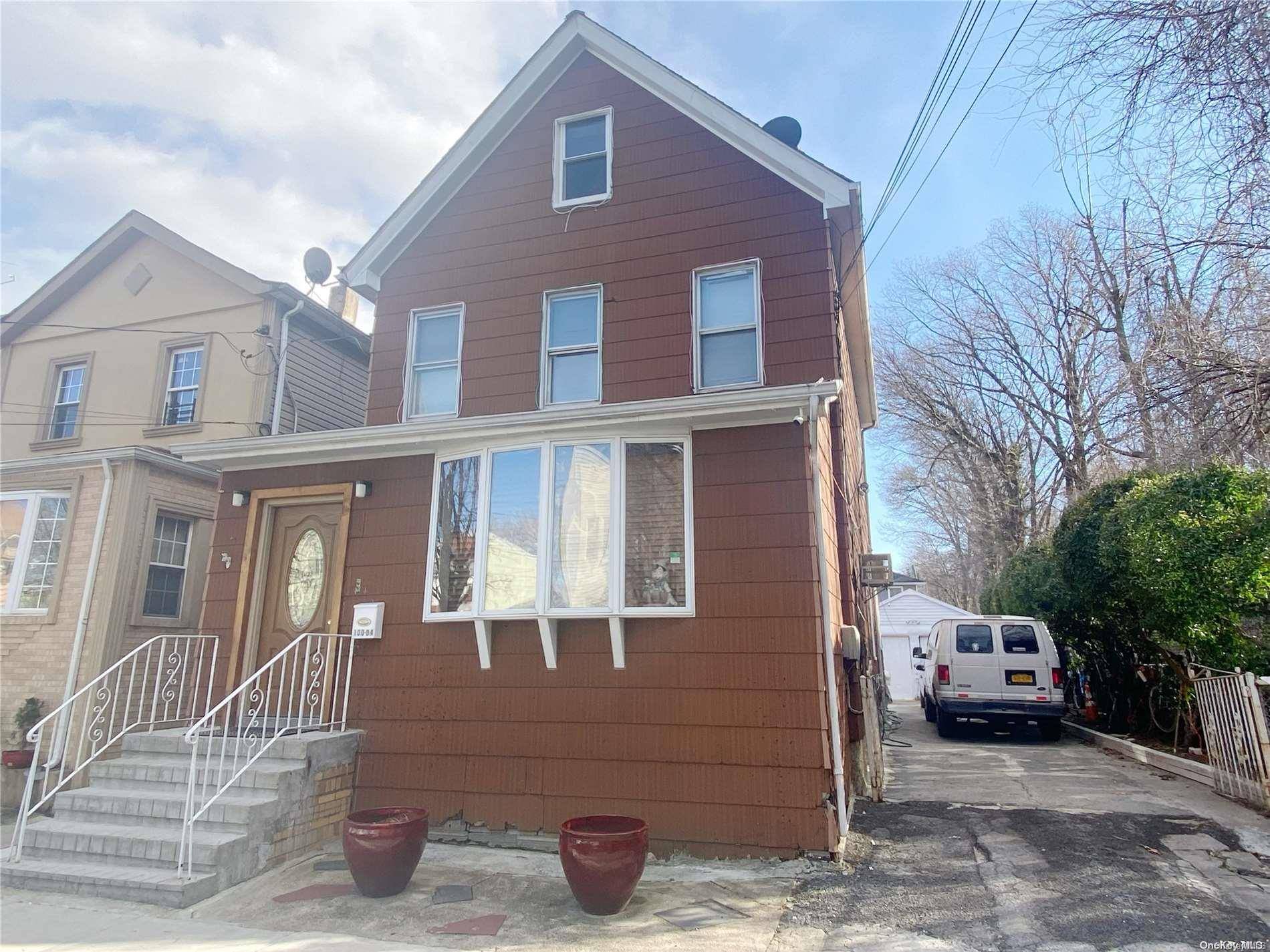 Richmond Hill, NY 11418,100-04 89th AVE