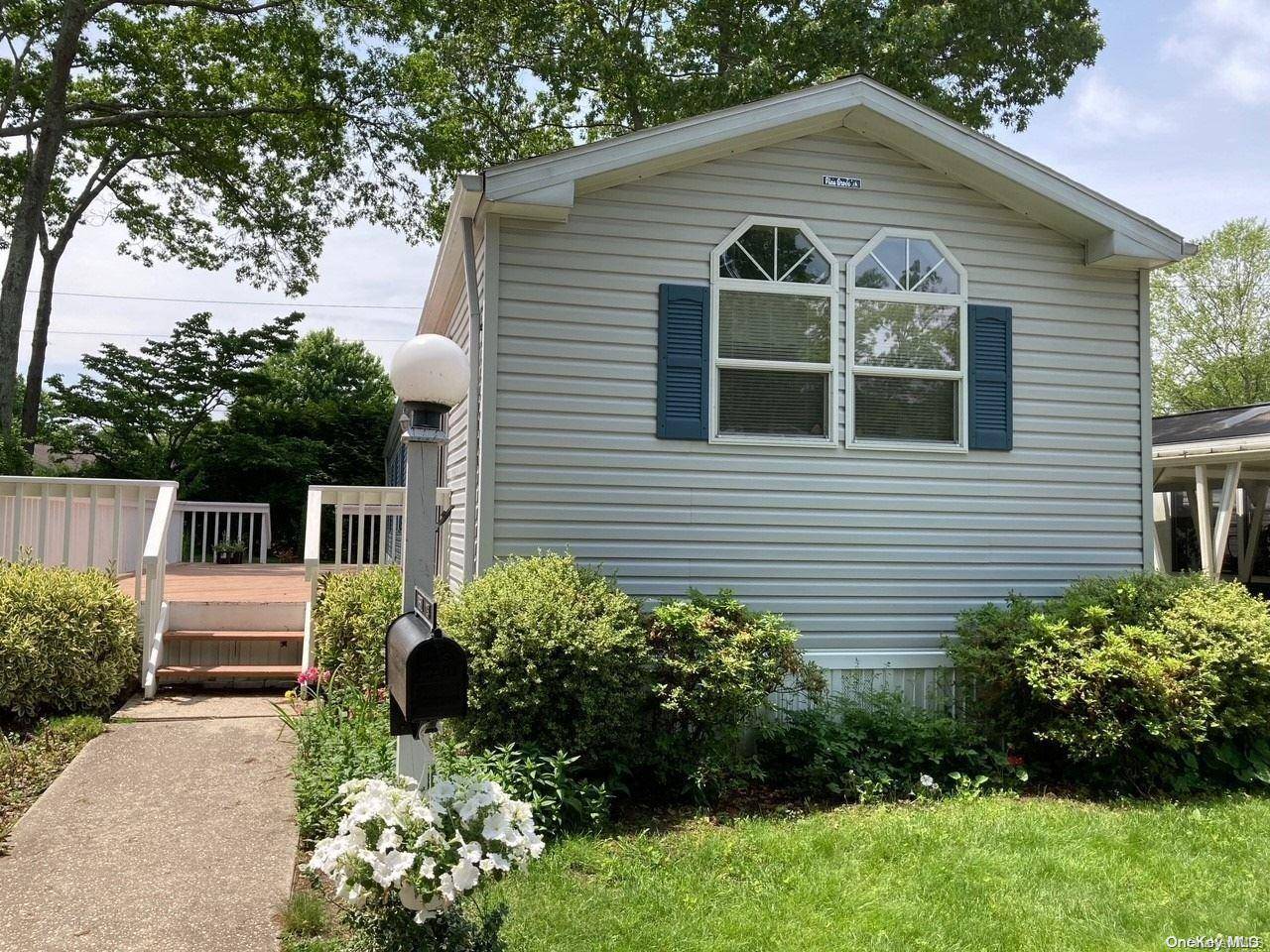 Riverhead, NY 11901,1661-134 Old Country RD #134