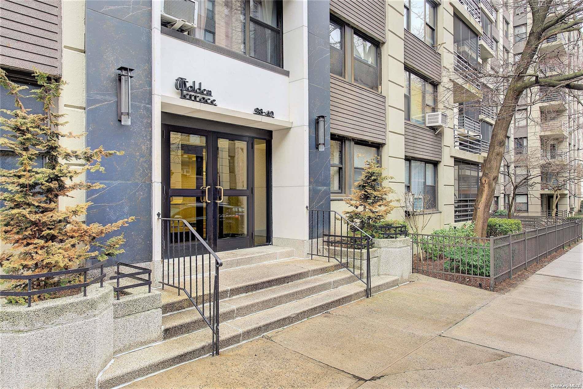 Rego Park, NY 11374,98-40 64th AVE #5E