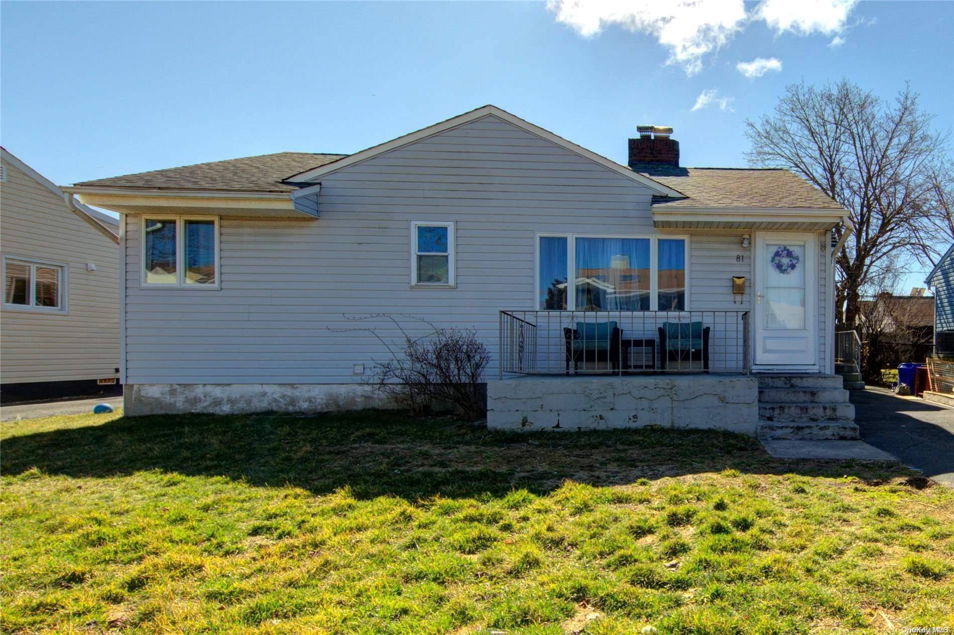 Freeport, NY 11520,81 Grant ST