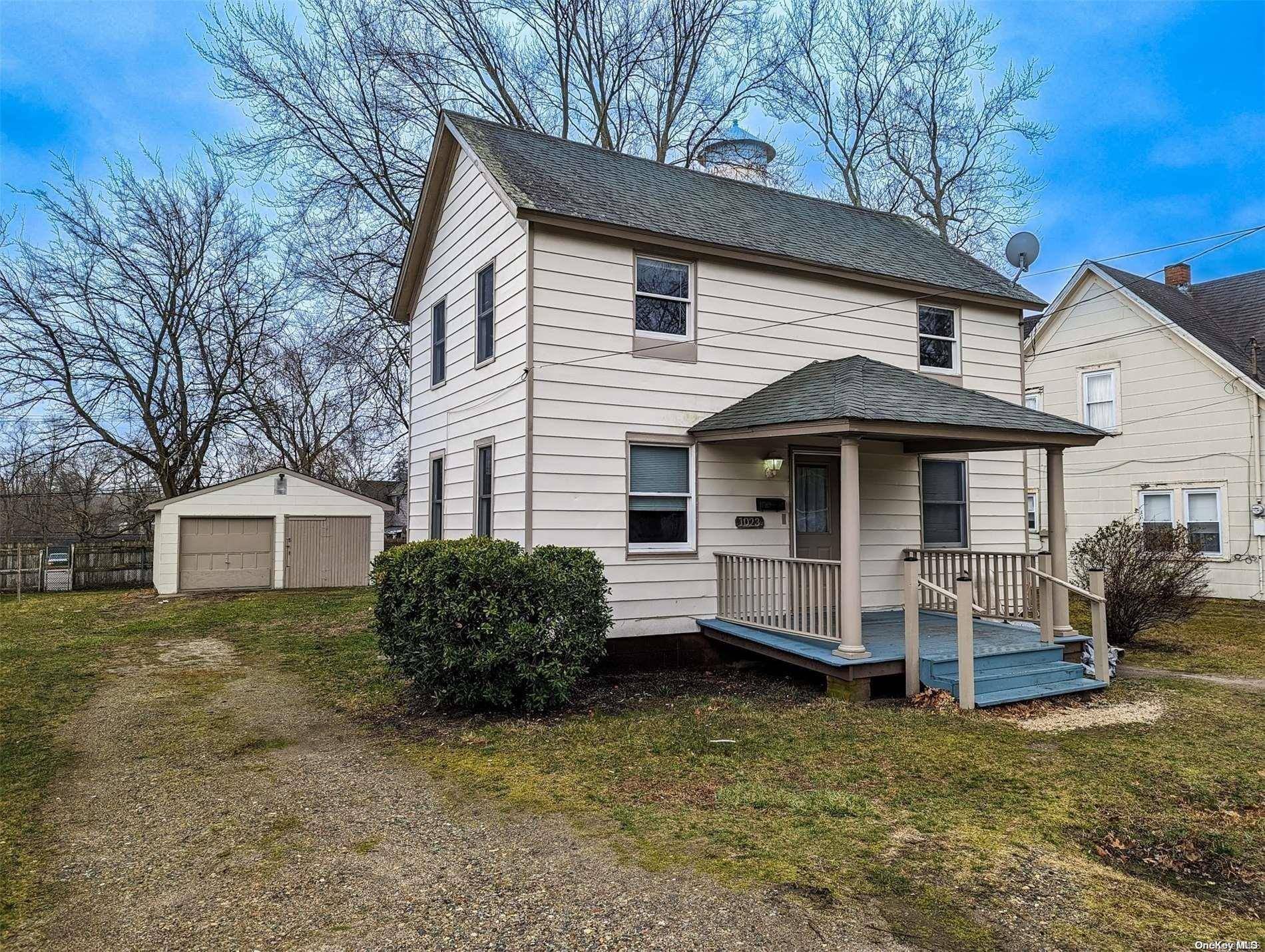 Riverhead, NY 11901,1023 West ST