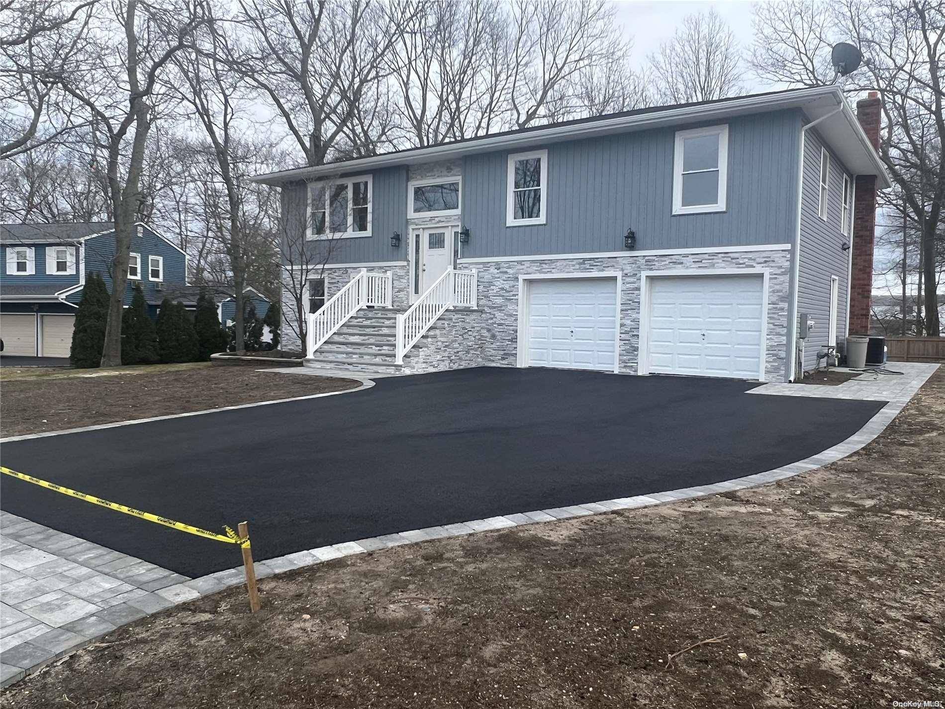 Ronkonkoma, NY 11779,4 Hermart LN