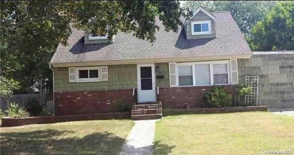Lake Ronkonkoma, NY 11779,51 Center ST