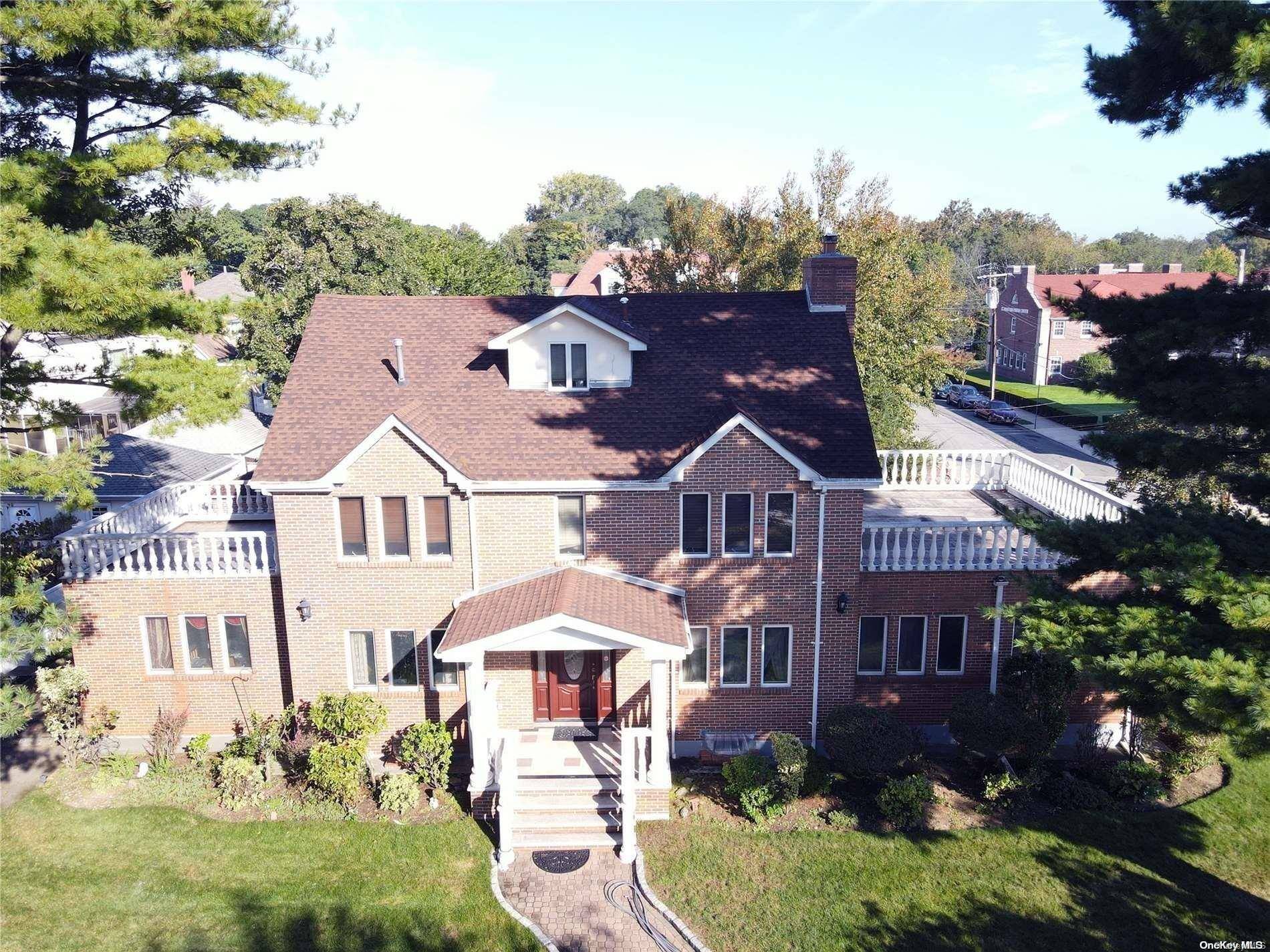 Douglaston, NY 11362,244-15 Alameda AVE