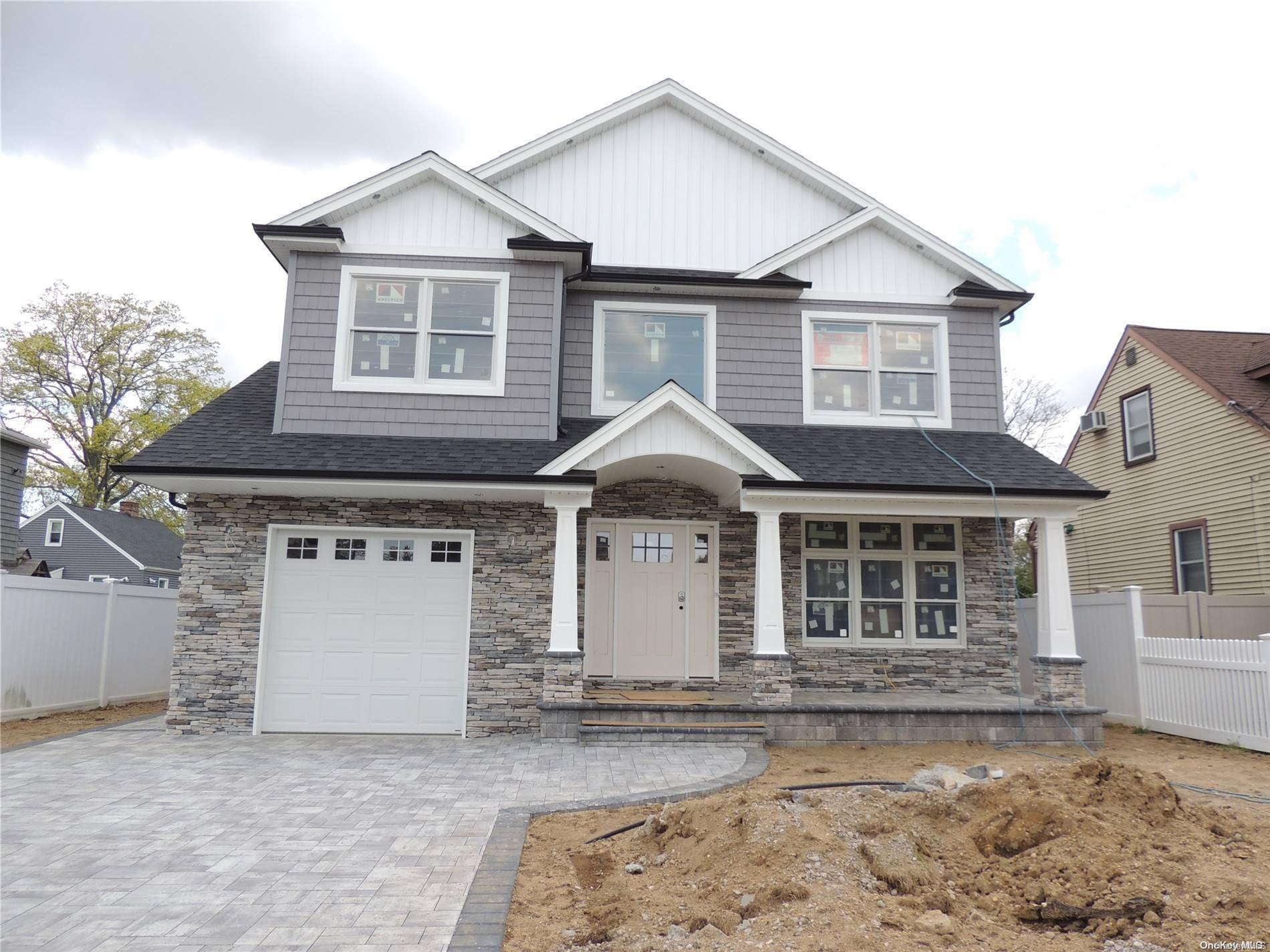 Wantagh, NY 11793,3501 Lufberry AVE