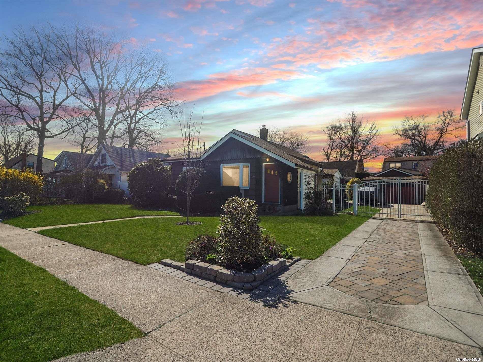 South Hempstead, NY 11550,536 May ST