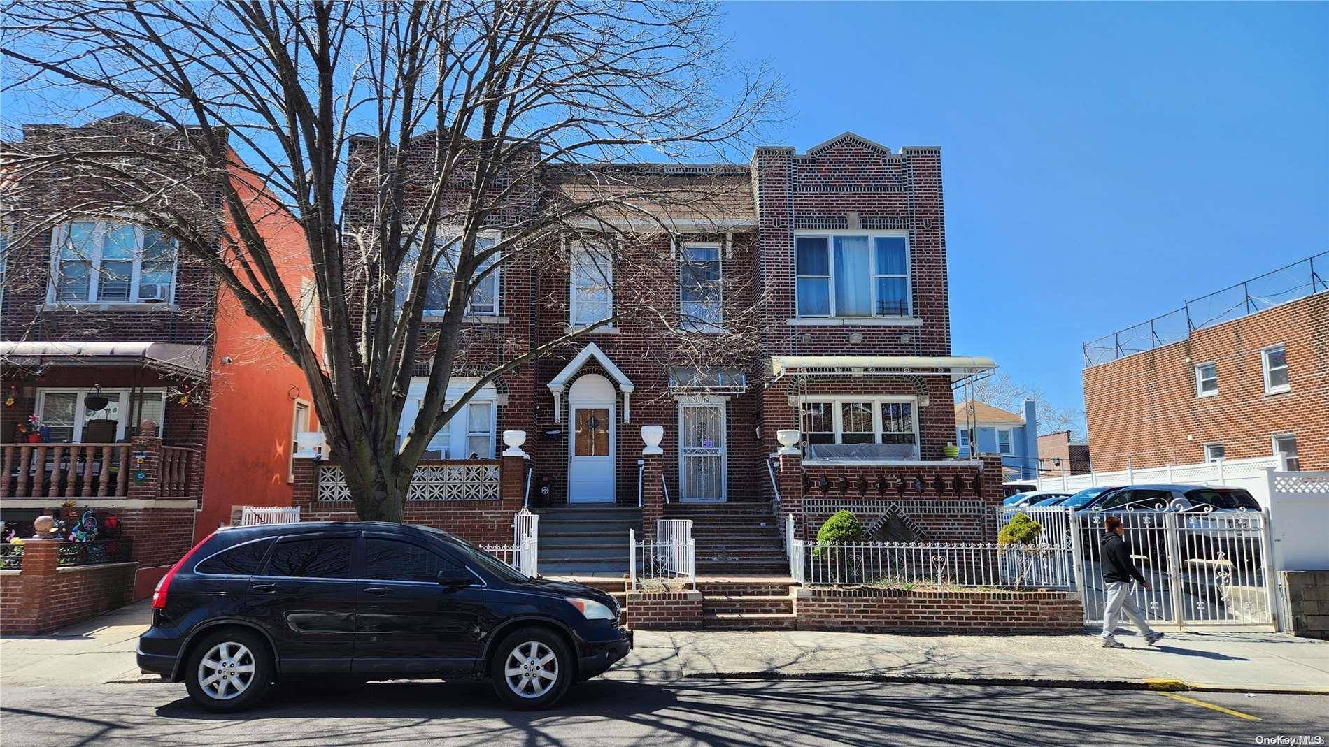 East Elmhurst, NY 11369,31-32 87th ST