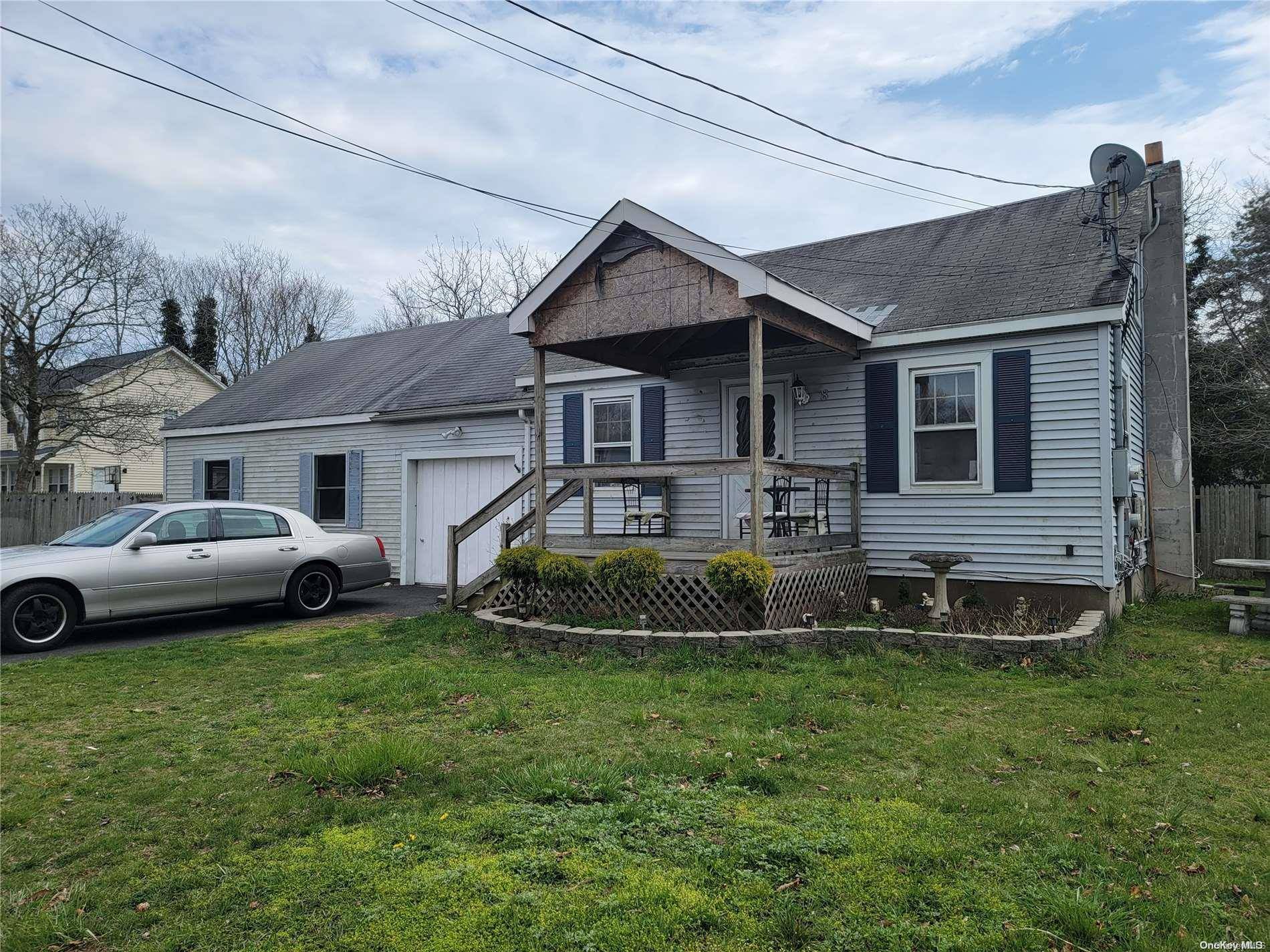 Mastic Beach, NY 11951,8 Ivy RD