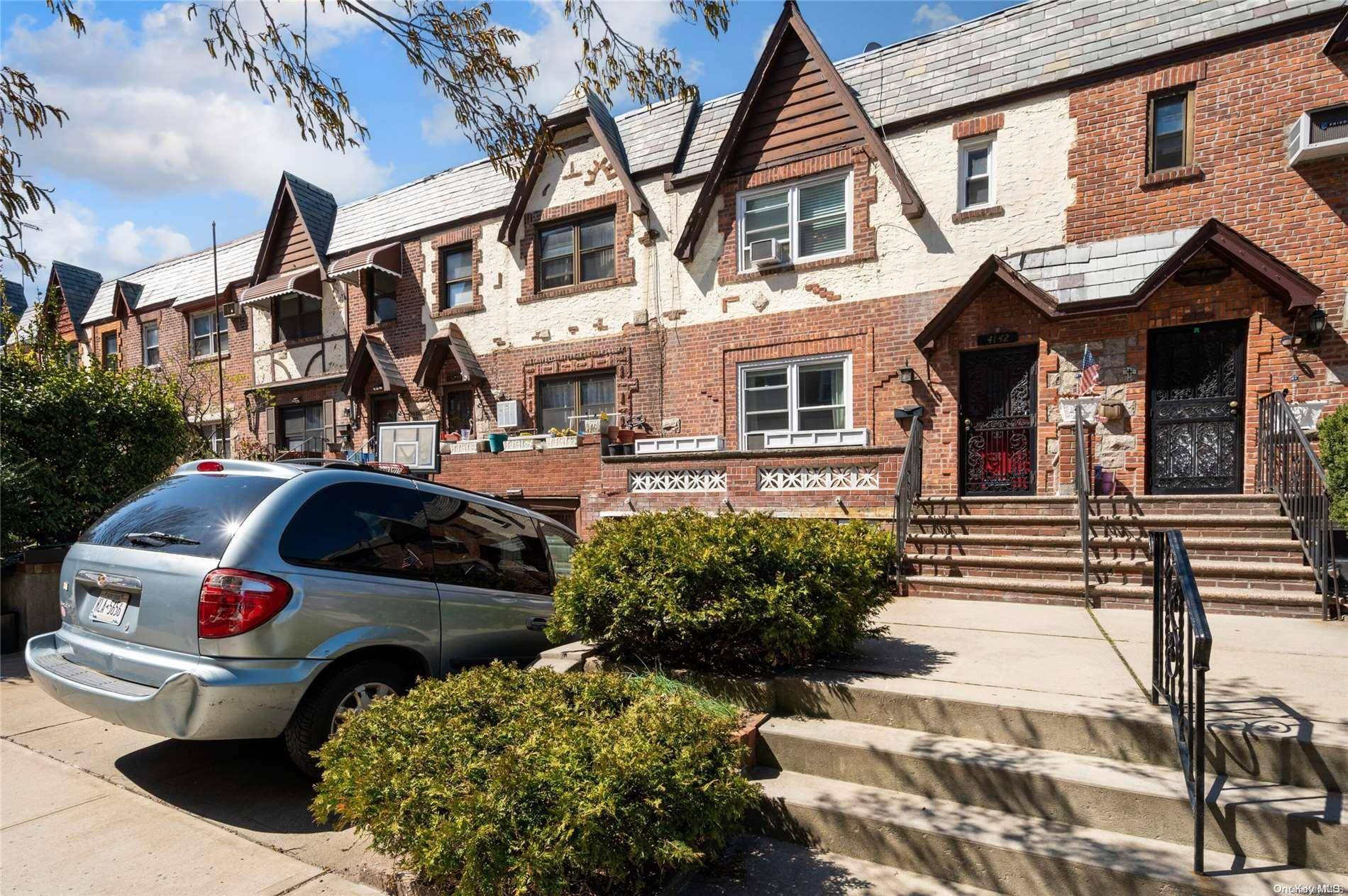 Sunnyside, NY 11104,41-42 39th PL