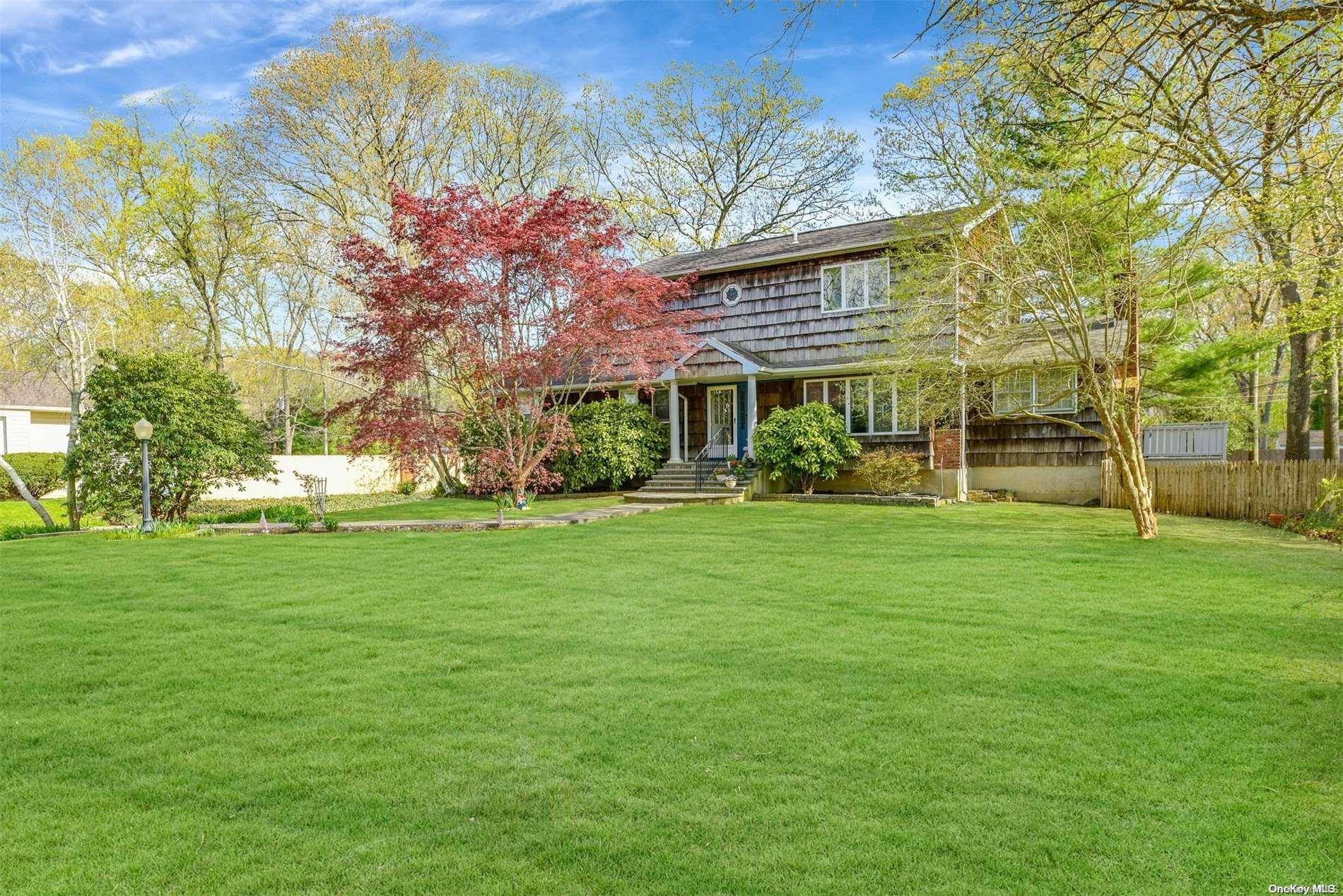 Nesconset, NY 11767,10 Burgundy LN