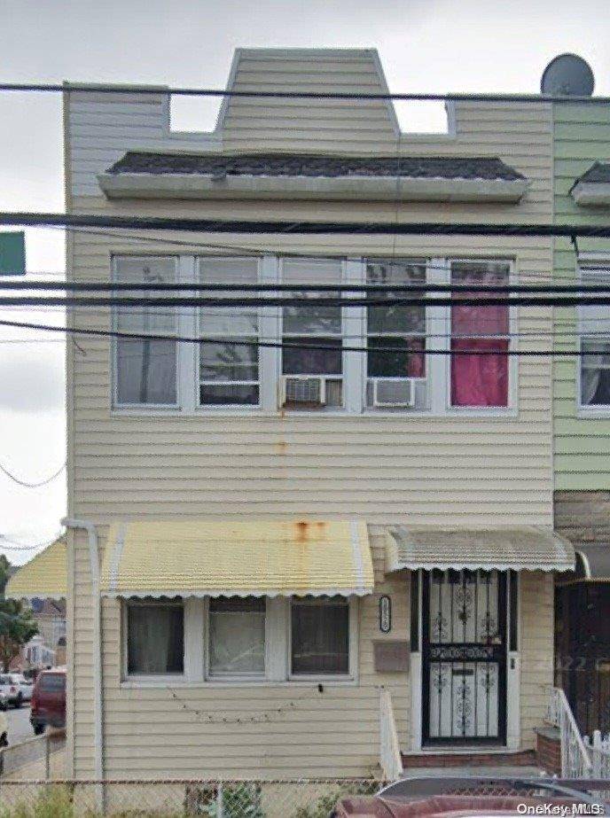 East Elmhurst, NY 11369,105-20 32nd AVE