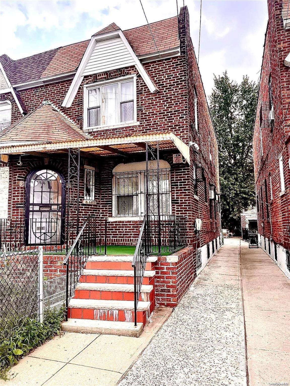 South Ozone Park, NY 11420,116-36 Lincoln ST