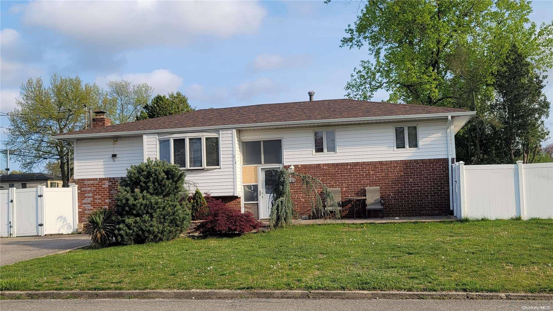 Deer Park, NY 11729,414 Westview AVE