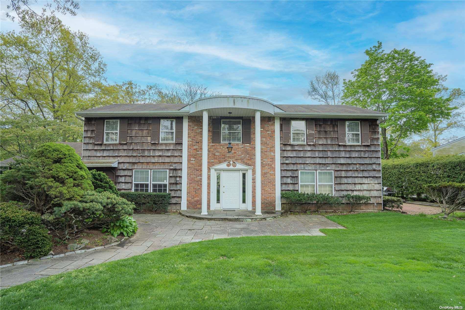 Dix Hills, NY 11746,50 Mclane CT