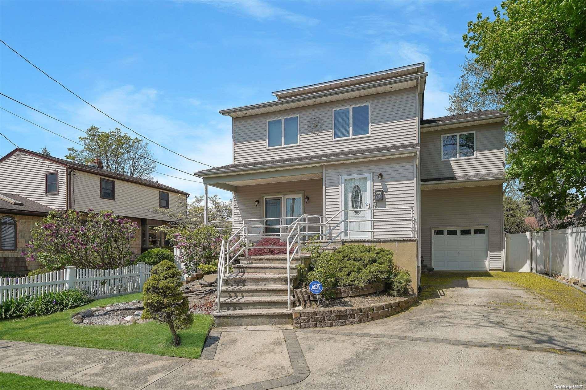 Baldwin, NY 11510,931 Ocean ST