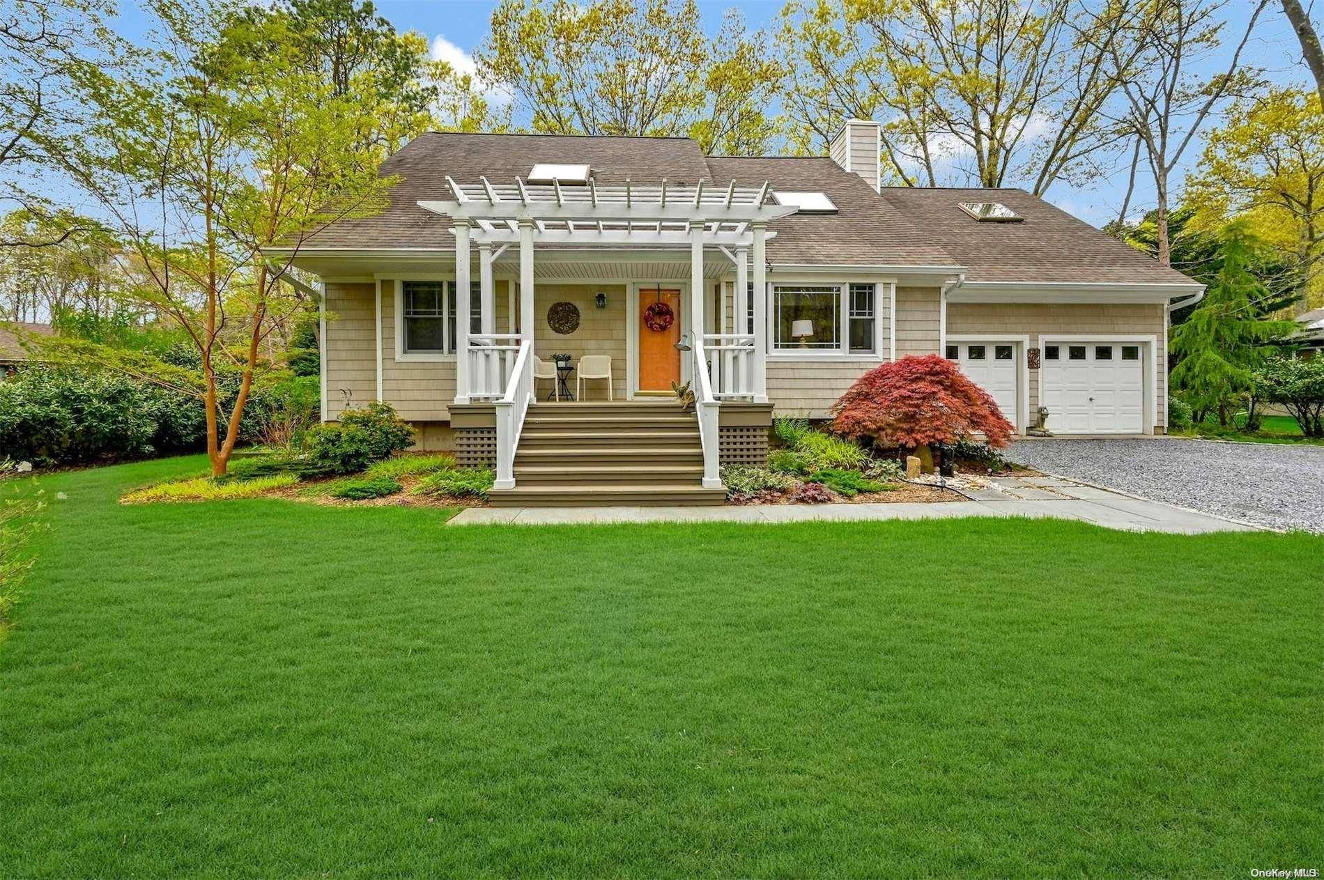 Wading River, NY 11792,16 Barnes RD