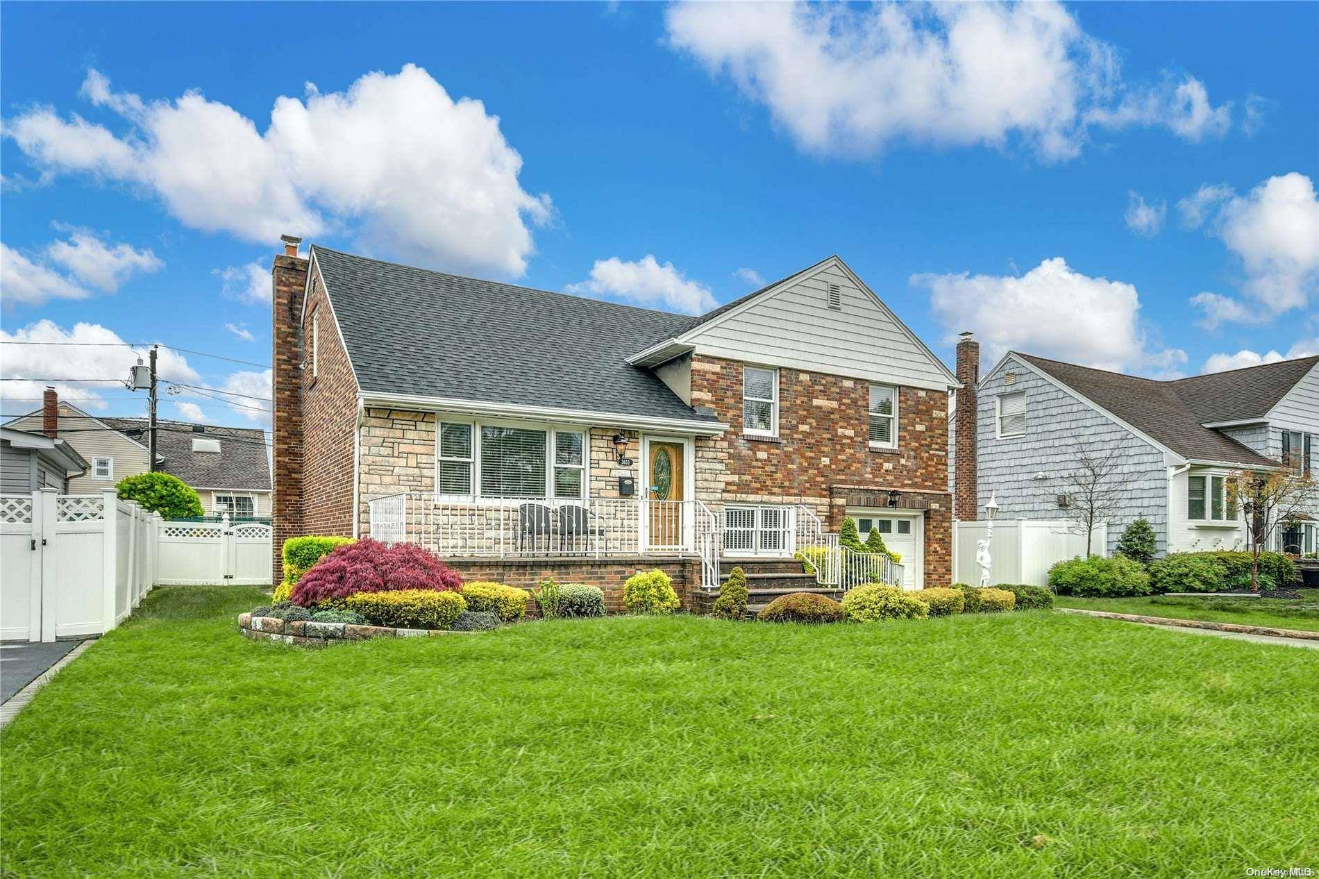 Wantagh, NY 11793,3653 Sarah DR