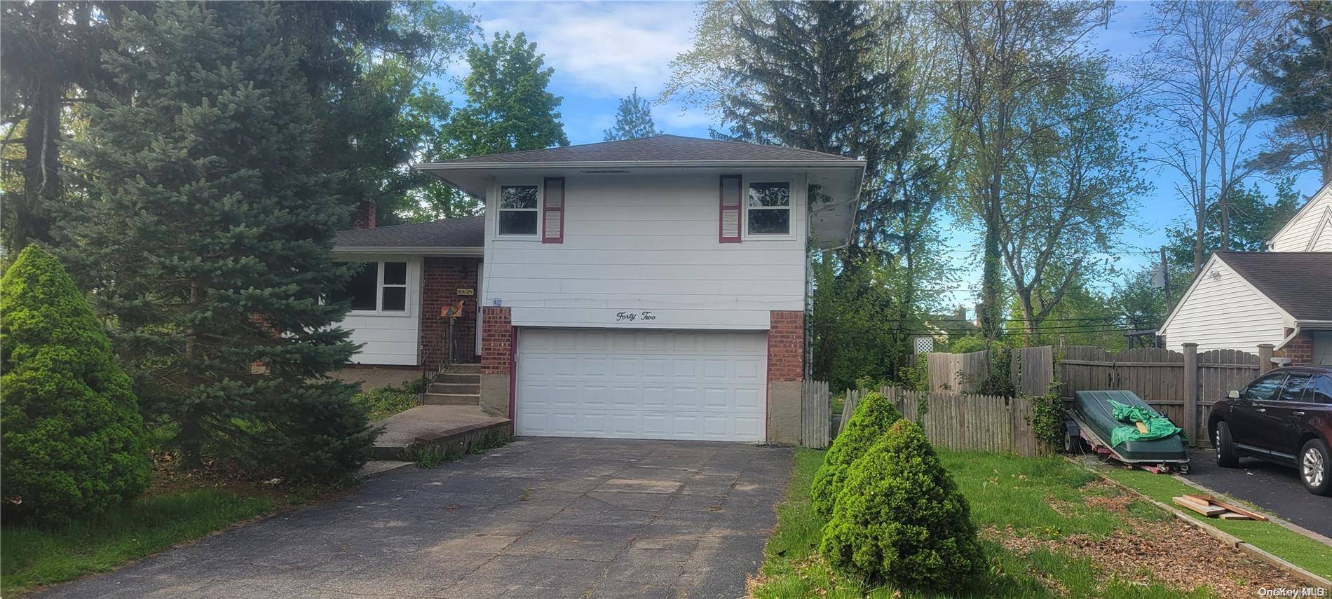 Kings Park, NY 11754,42 Rumford RD