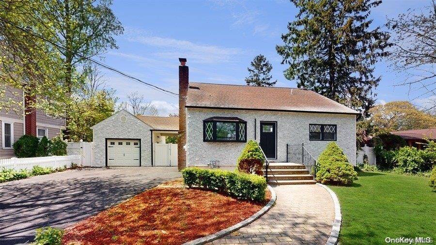 East Islip, NY 11730,40 Champlin AVE