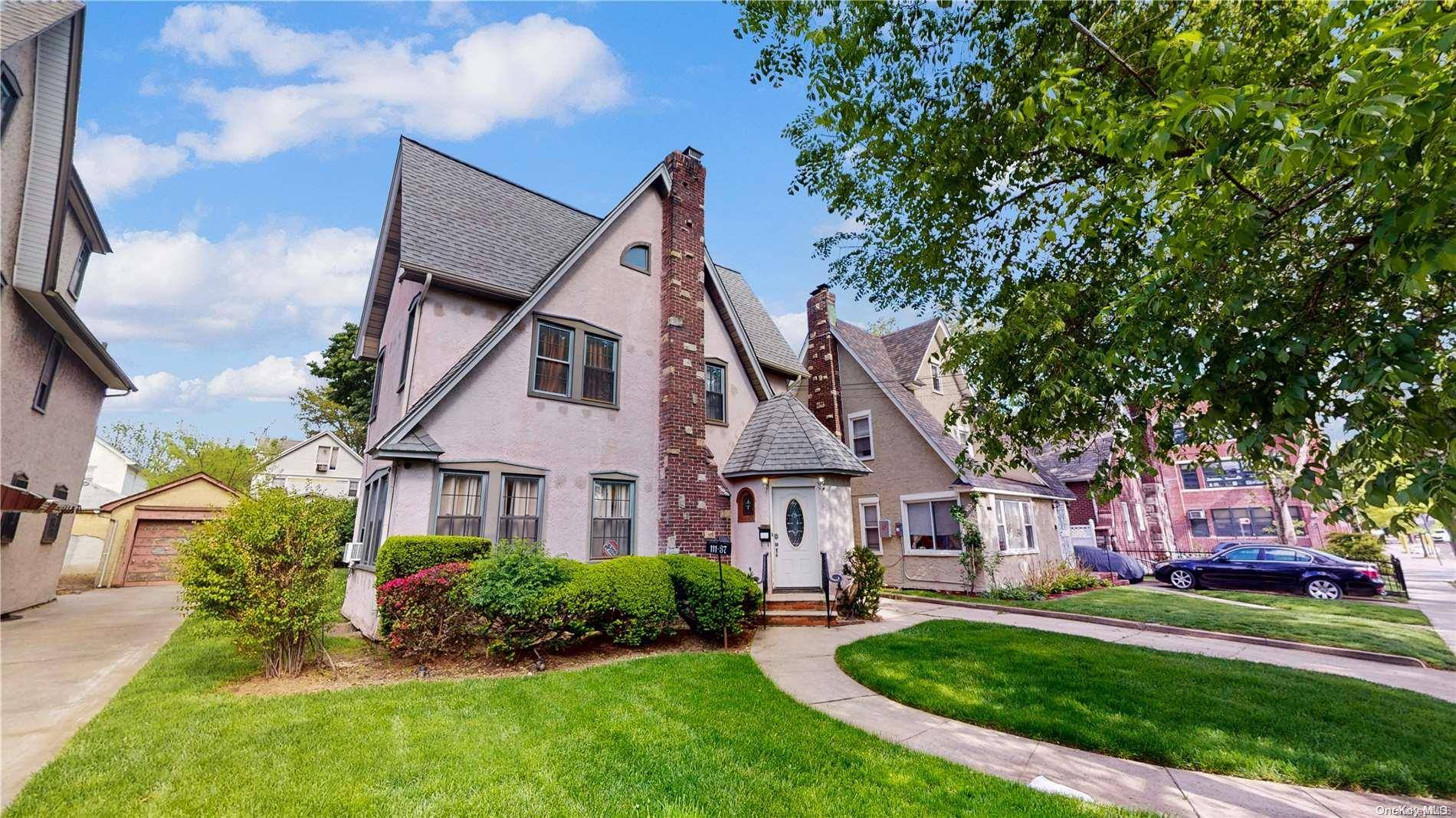 Saint Albans, NY 11412,111-37 199th ST