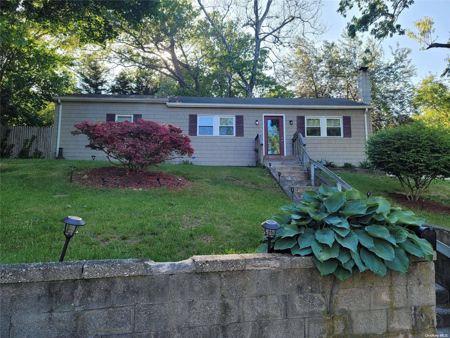 Lake Ronkonkoma, NY 11779,48 The Vale