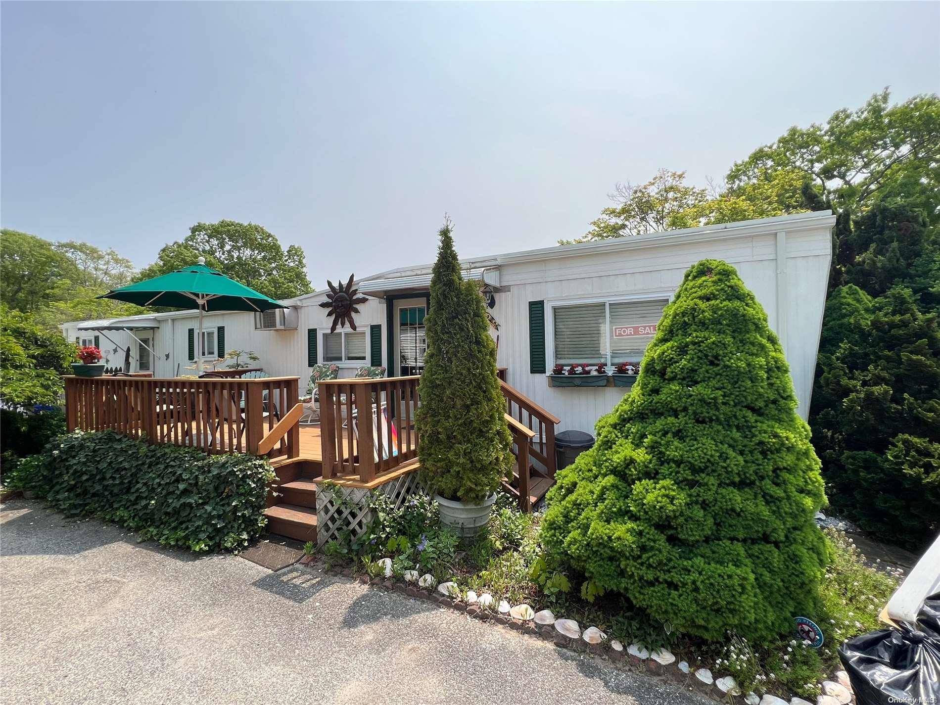 East Quogue, NY 11942,58 Old Country RD #54