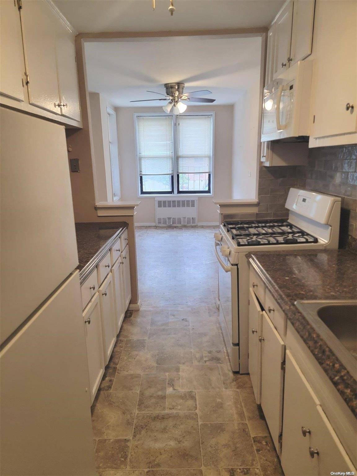 Brooklyn, NY 11235,2800 Coyle ST #304
