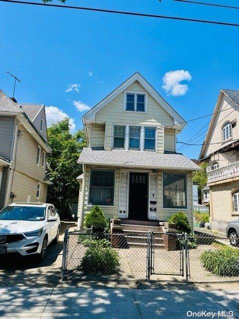 Richmond Hill, NY 11418,87-38 116th ST