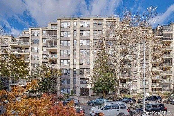 Rego Park, NY 11374,98-40 64 Ave #5C
