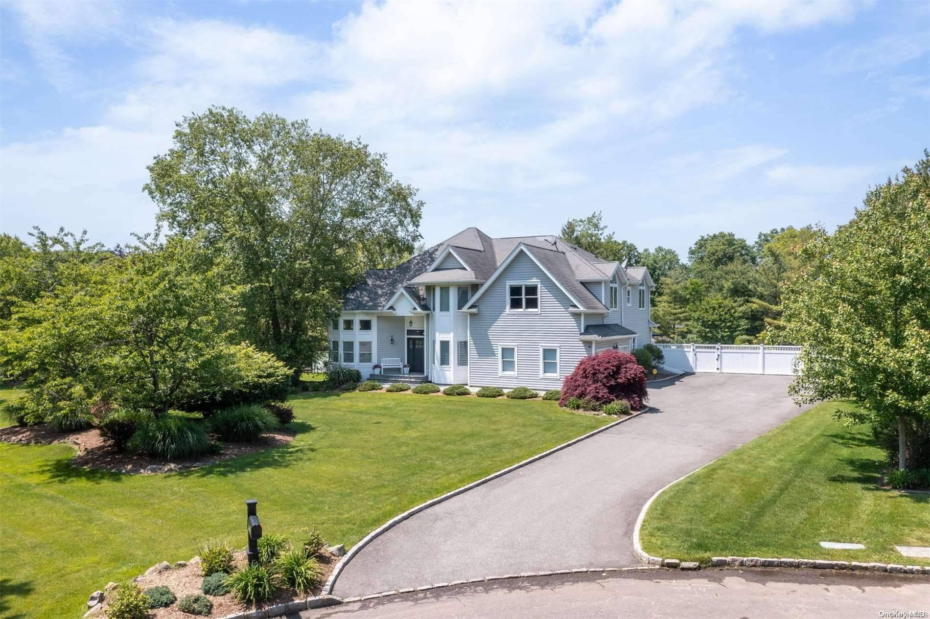 Northport, NY 11768,5 Martingale Gate