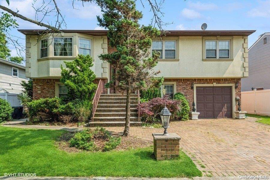 Seaford, NY 11783,3877 Elayne CT