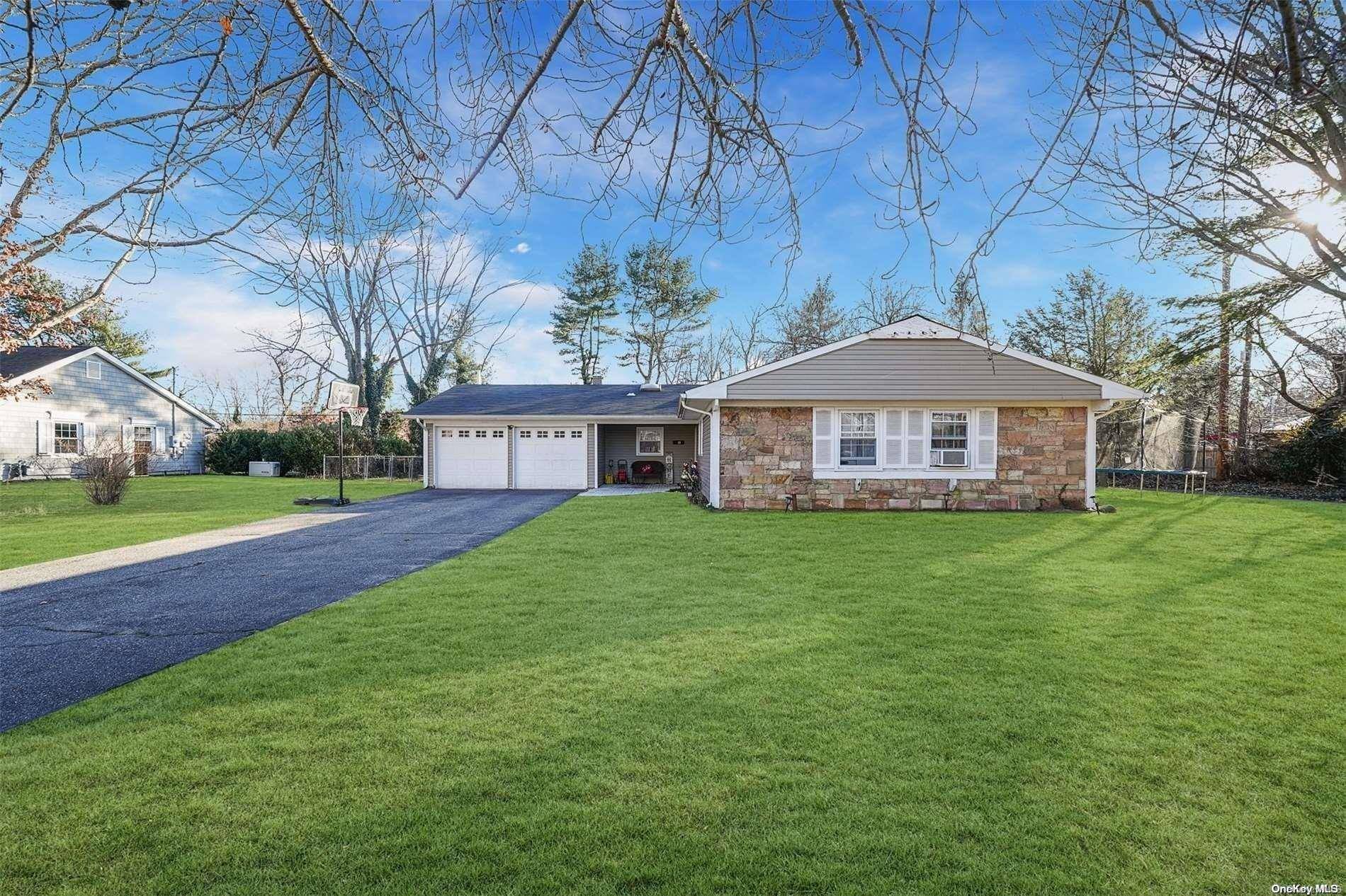 Stony Brook, NY 11790,344 Oxhead RD