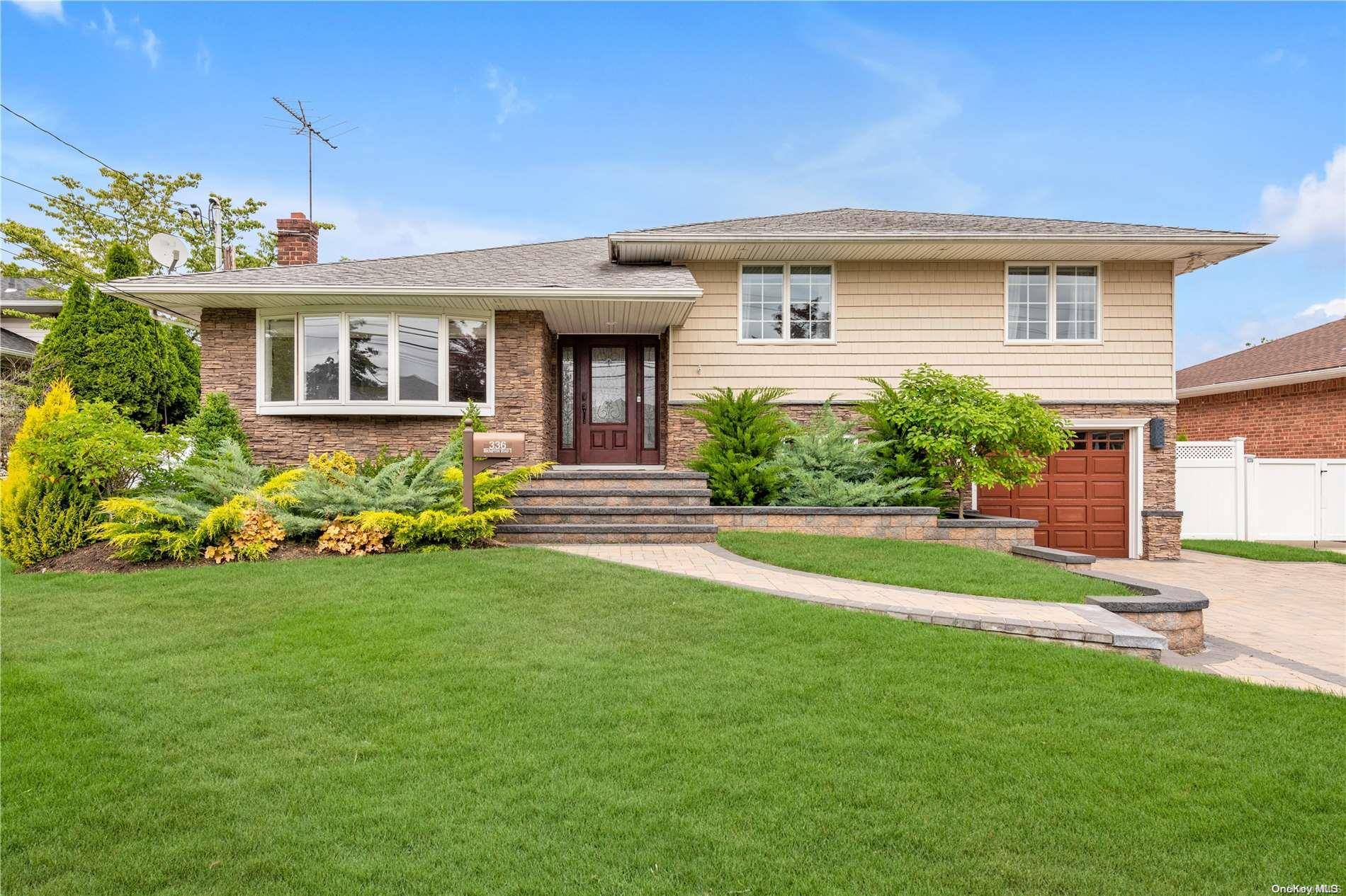 Garden City, NY 11530,336 Brompton RD