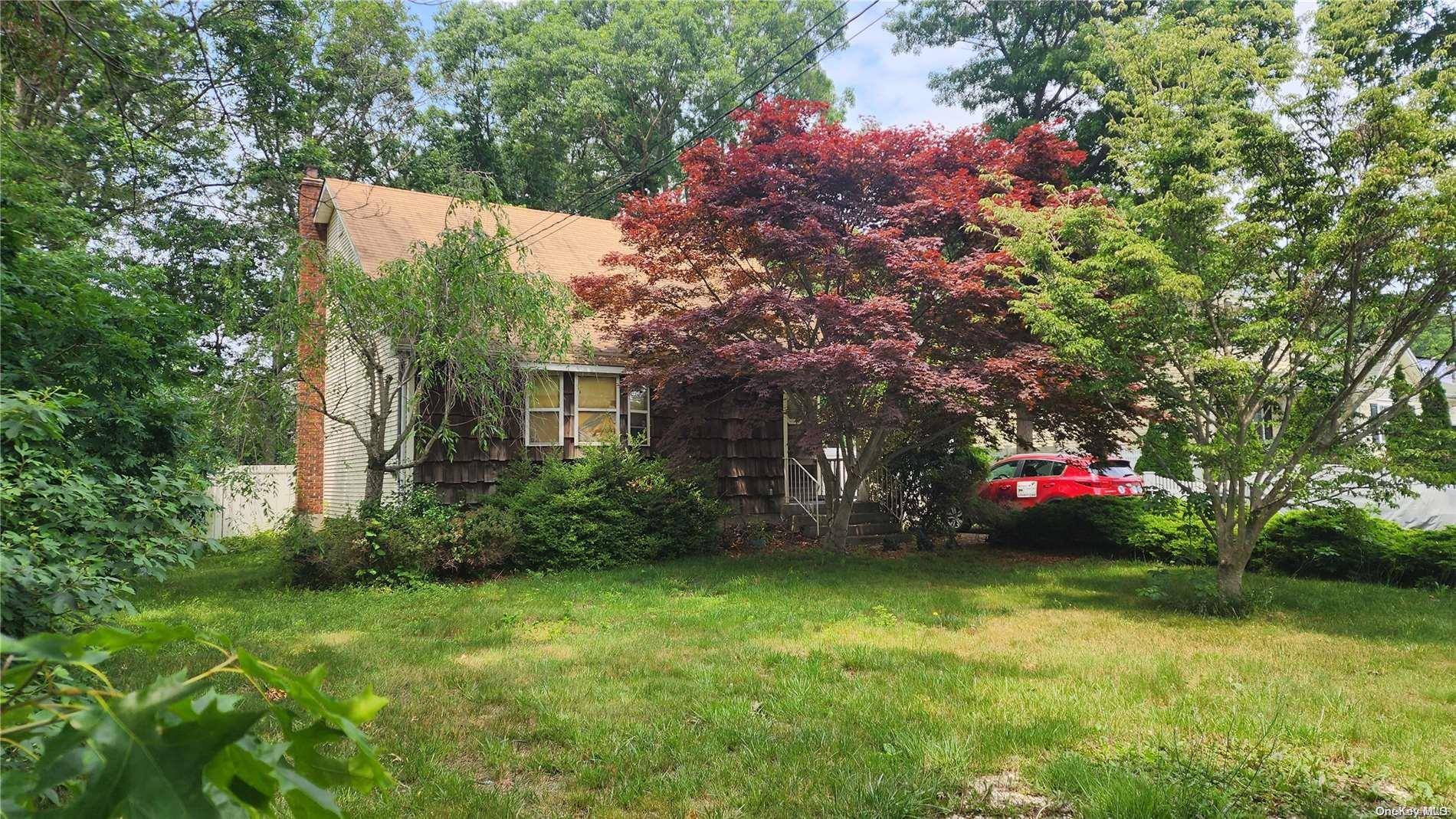 Mastic Beach, NY 11951,81 Parkwood DR