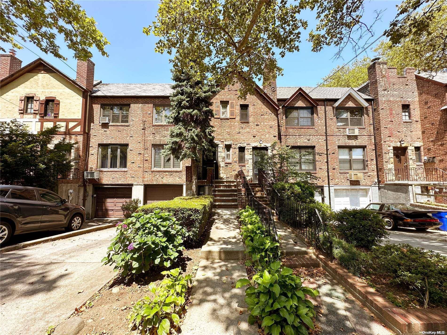 Flushing, NY 11358,190-15 35th AVE