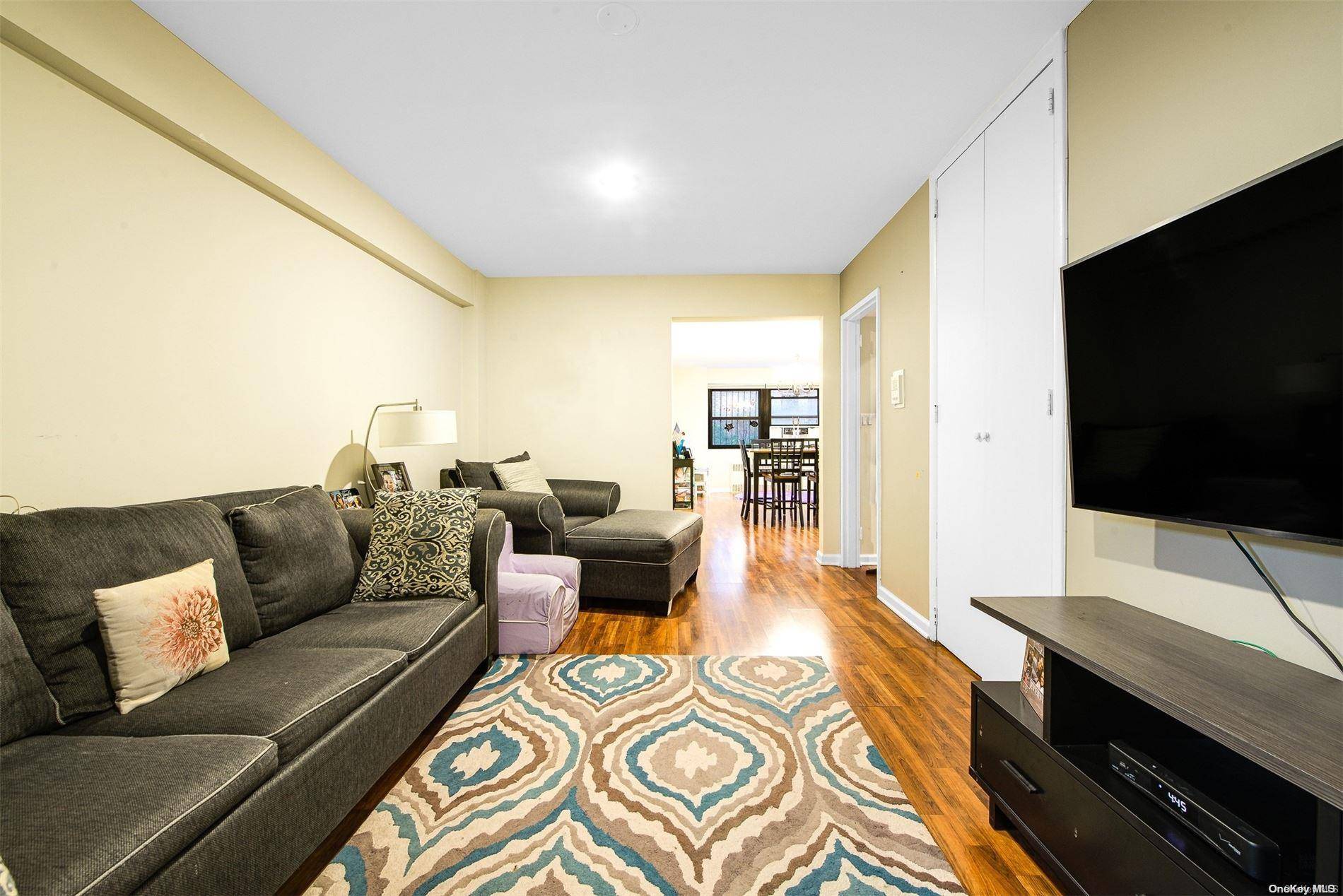 Kew Gardens, NY 11415,83-83 118th ST #1D