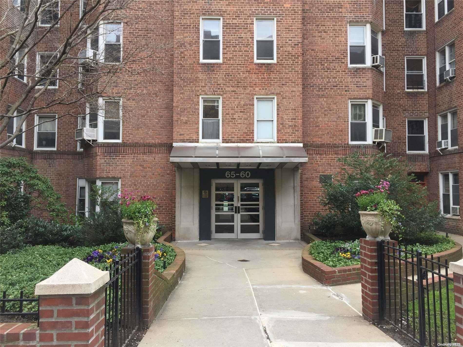 Rego Park, NY 11374,65-60 Wetherole Street #4A