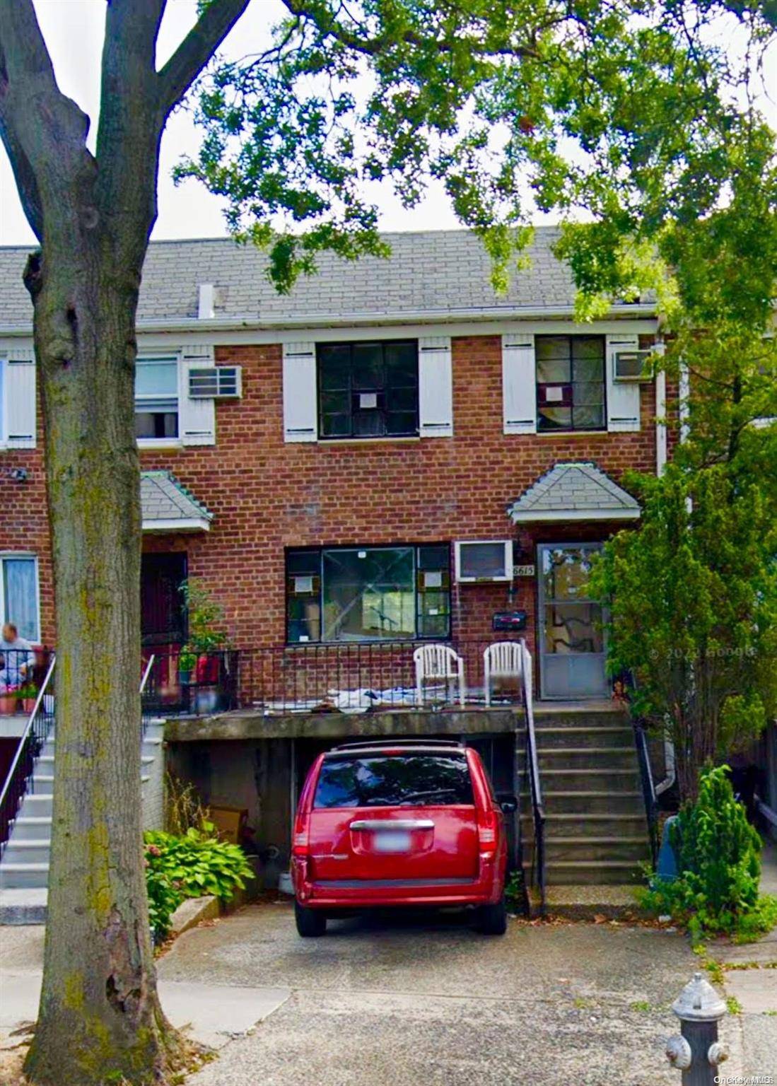 Kew Garden Hills, NY 11367,66-15 Main ST