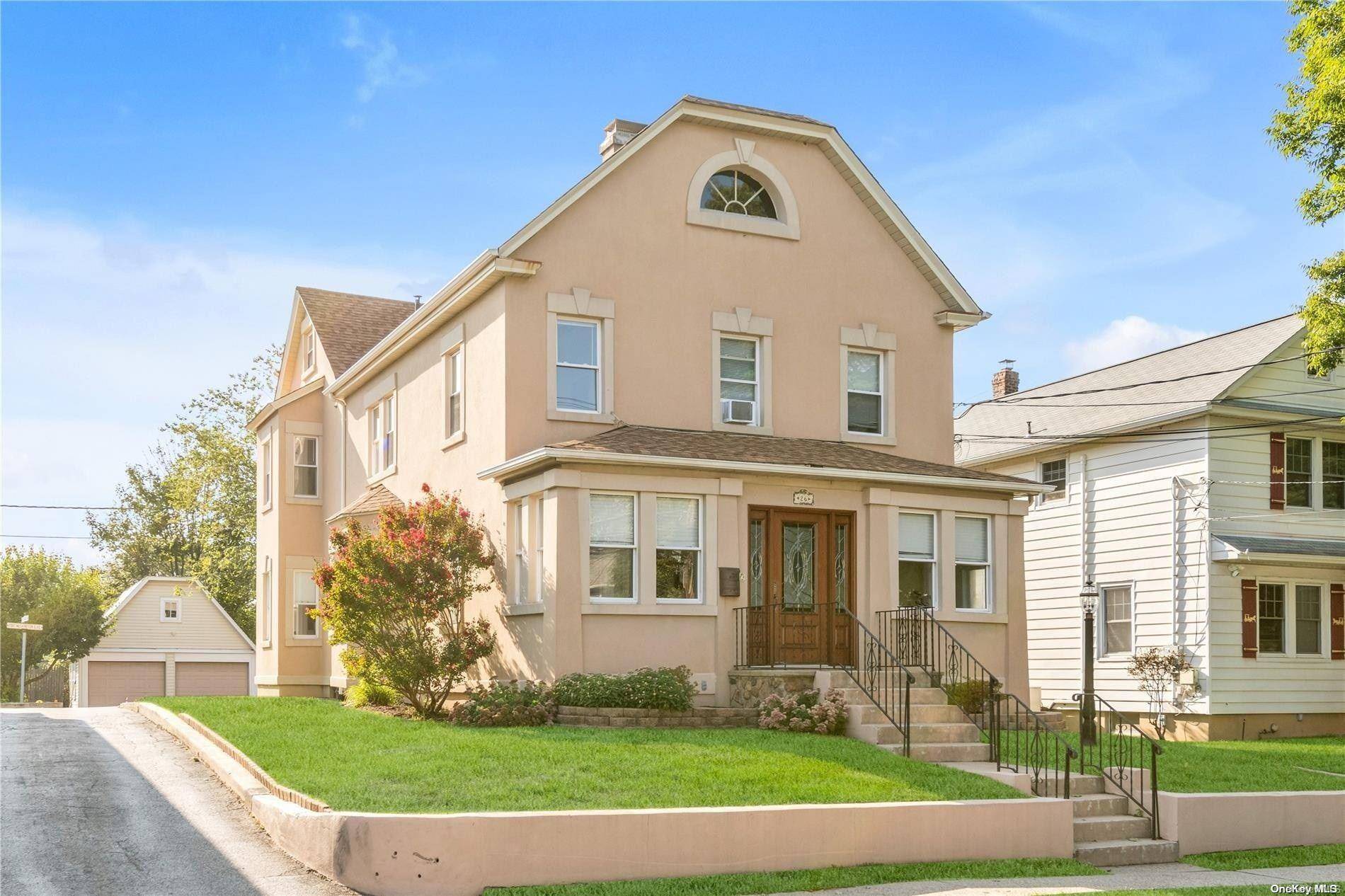 Port Washington, NY 11050,26 S Bayles AVE #1N