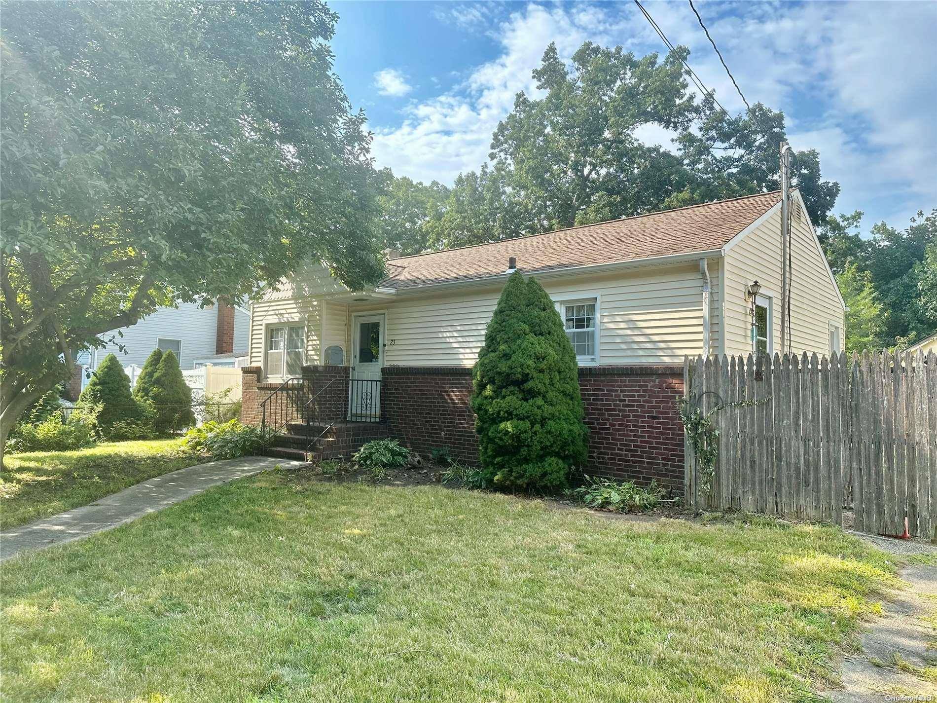 Ronkonkoma, NY 11779,23 5th ST