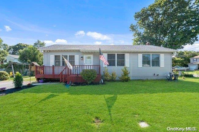 Shirley, NY 11967,6 Collingswood DR