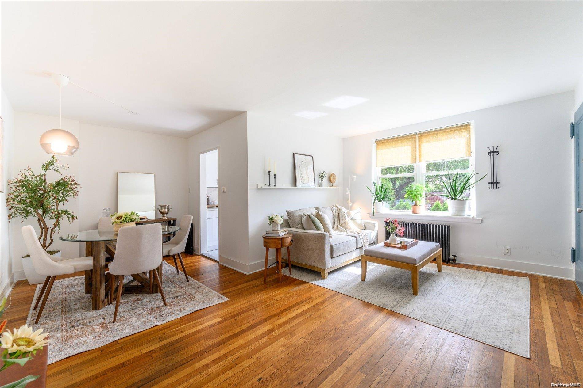 Flushing, NY 11358,35-10 192 ST #D2