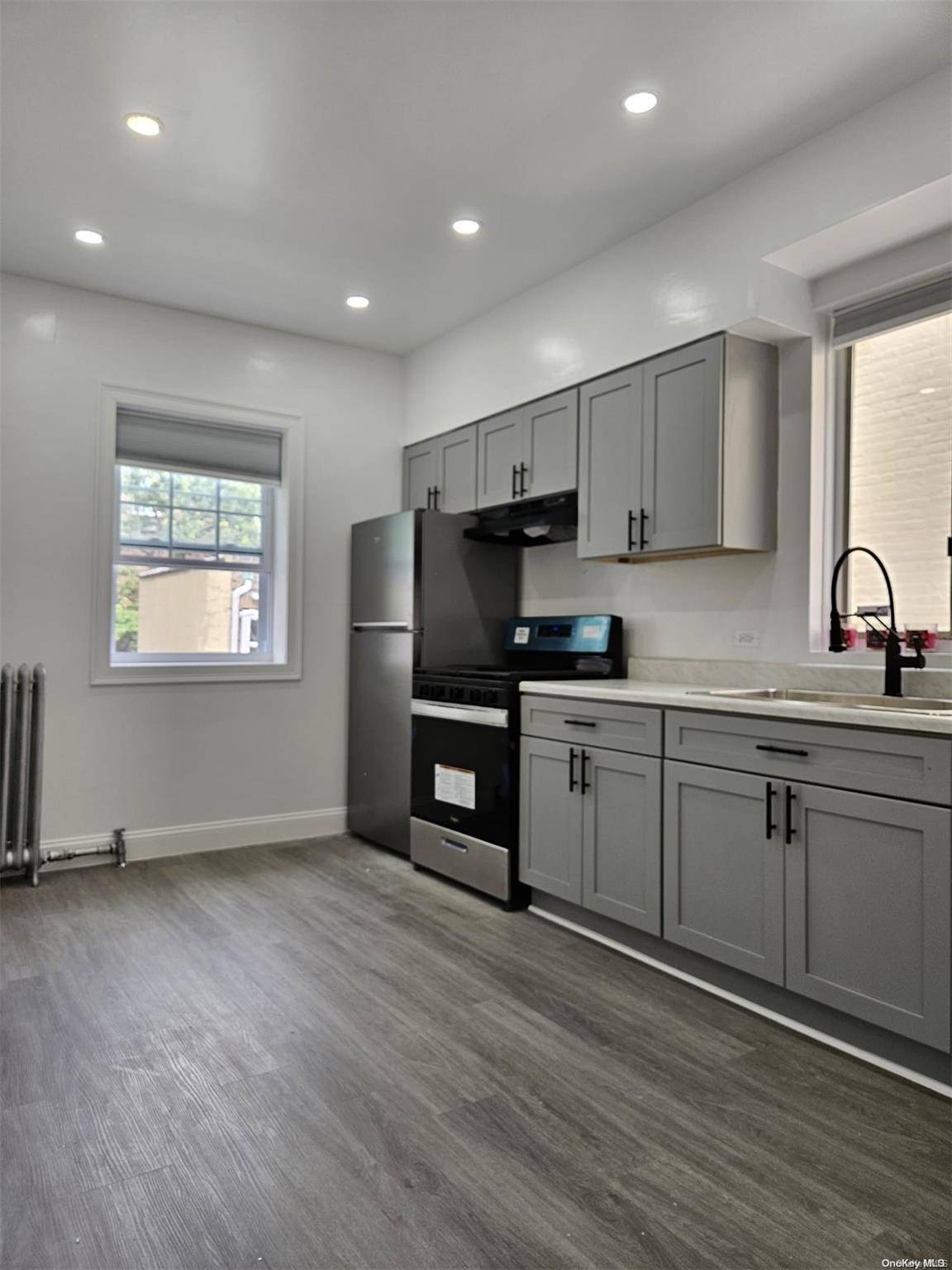 Long Island City, NY 11105,20-60 45th ST #1