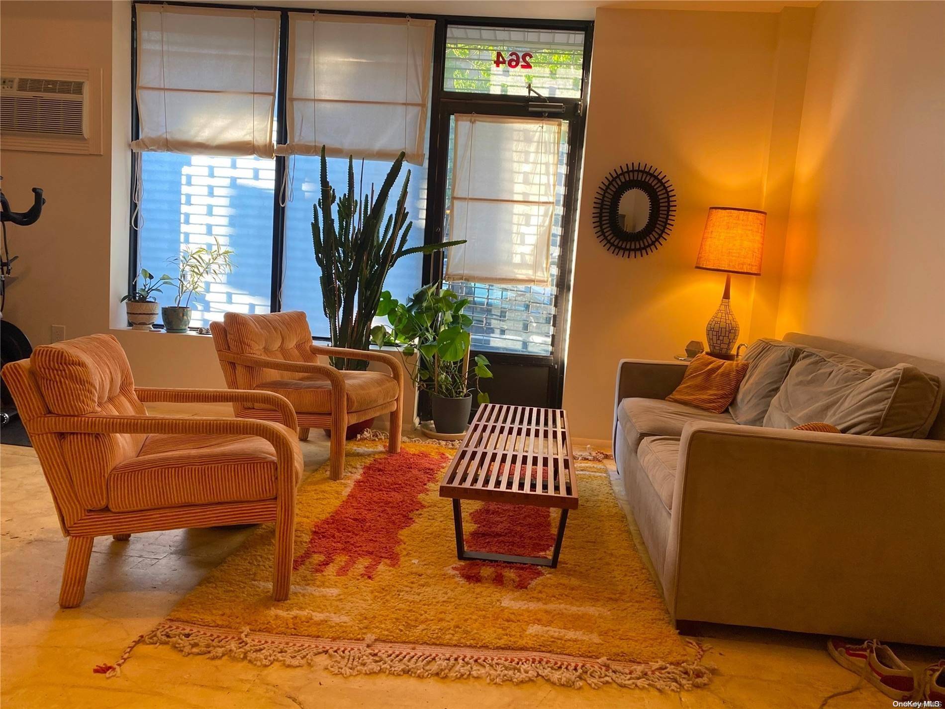 Brooklyn, NY 11222,264 Nassau AVE