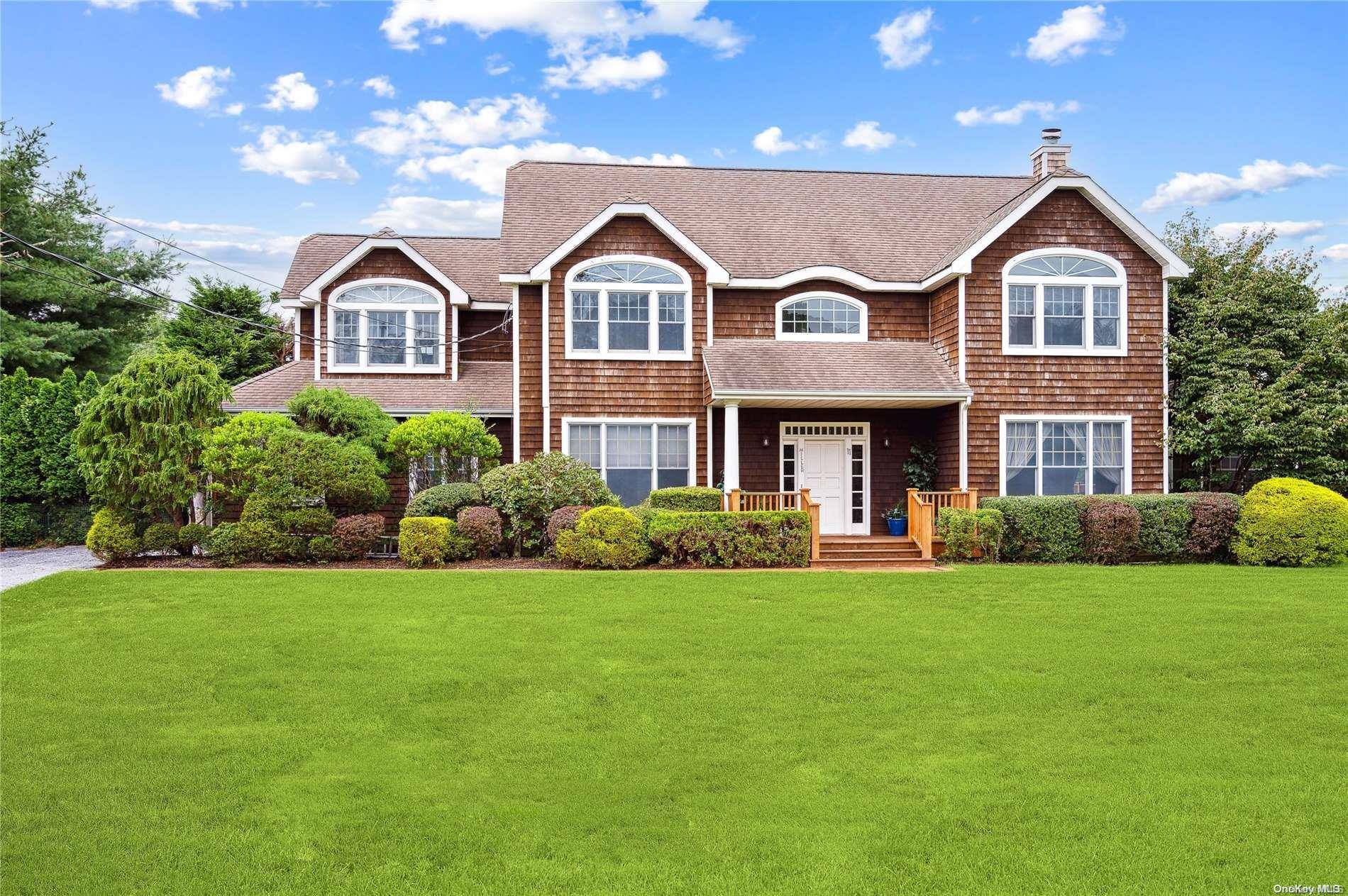 Westhampton, NY 11977,11 Brushy Neck LN