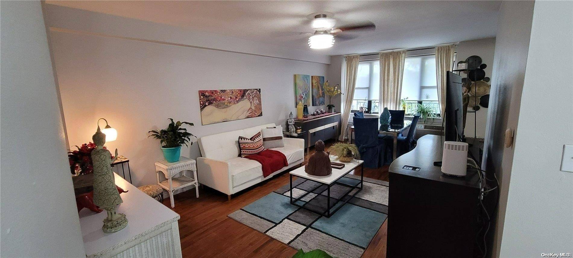Freeport, NY 11520,55 S Bergin PL #3F