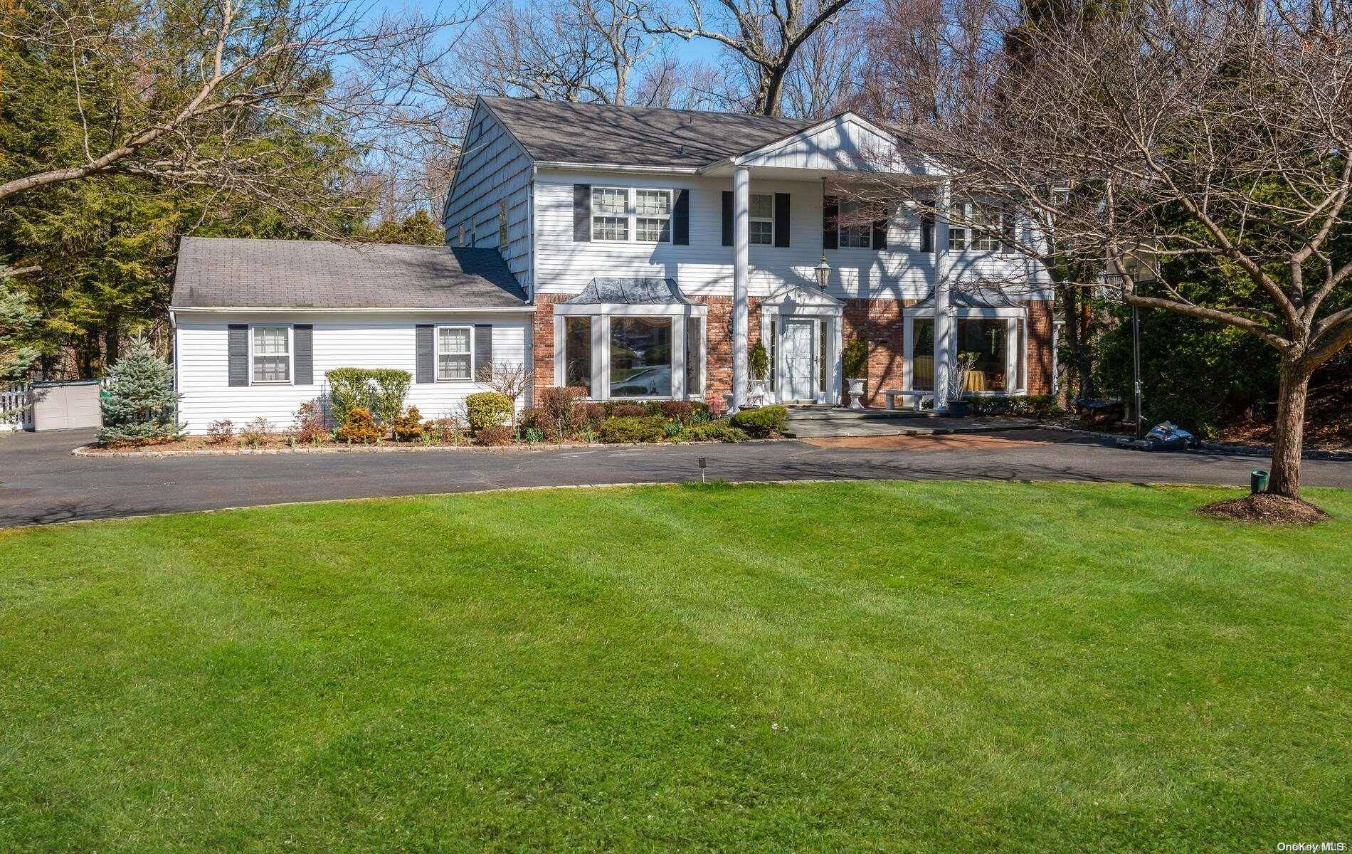 Oyster Bay Cove, NY 11771,50 Woodland DR