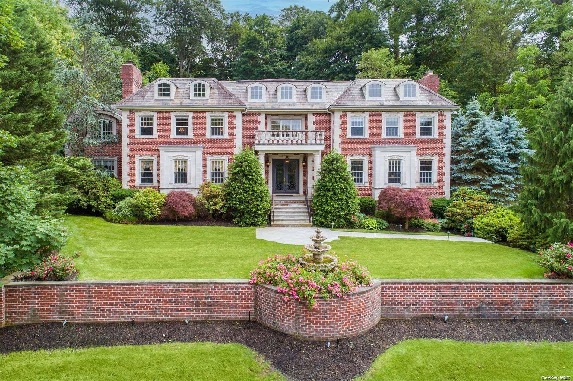 Manhasset, NY 11030,88 Walter LN